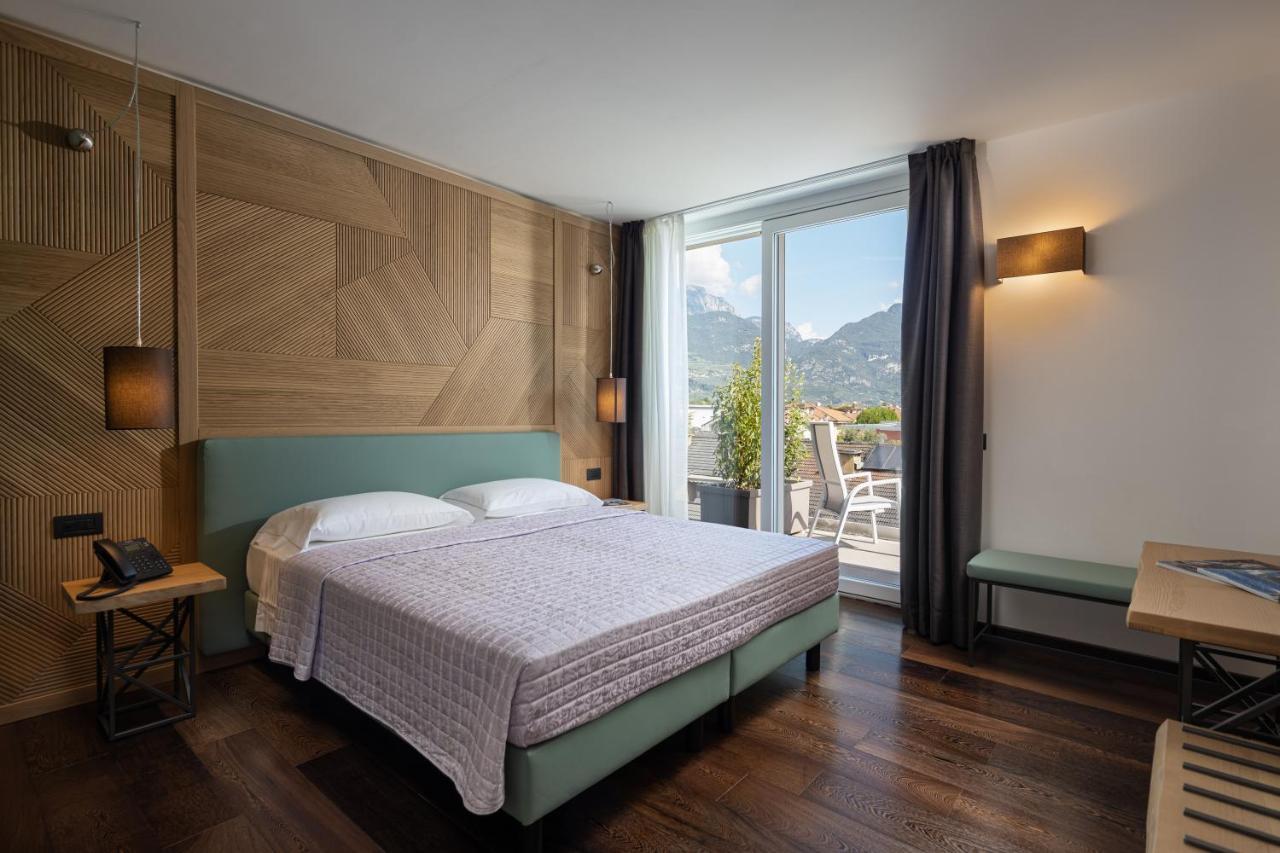 Aris Apartments & Sky Pool - Tonelli Hotels - Adult Friendly Riva del Garda Exteriör bild