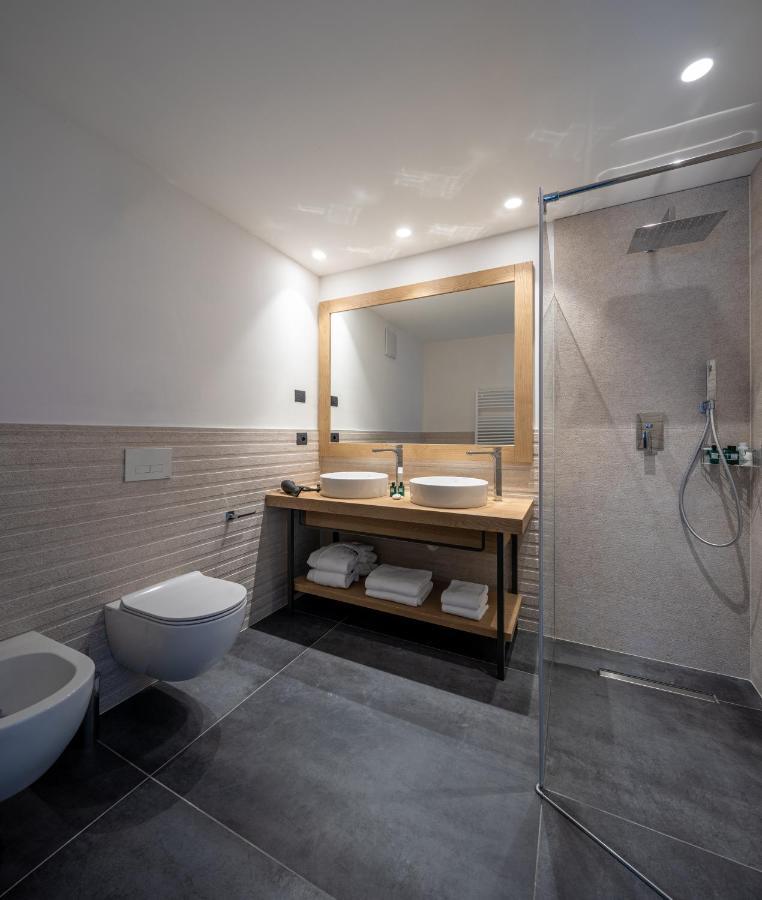 Aris Apartments & Sky Pool - Tonelli Hotels - Adult Friendly Riva del Garda Exteriör bild